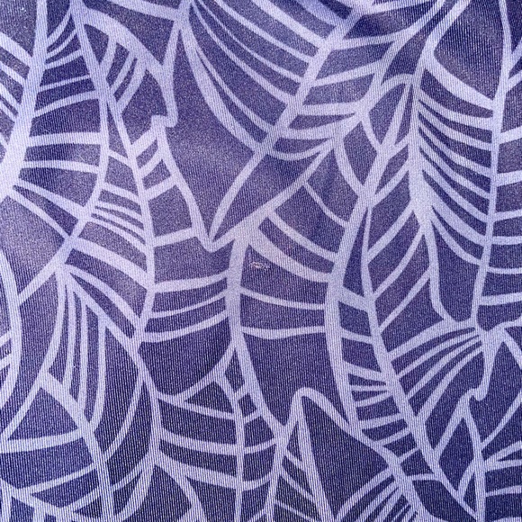 Lululemon Size 6 Wunder Under Crop Leggings - Picture 3 of 3